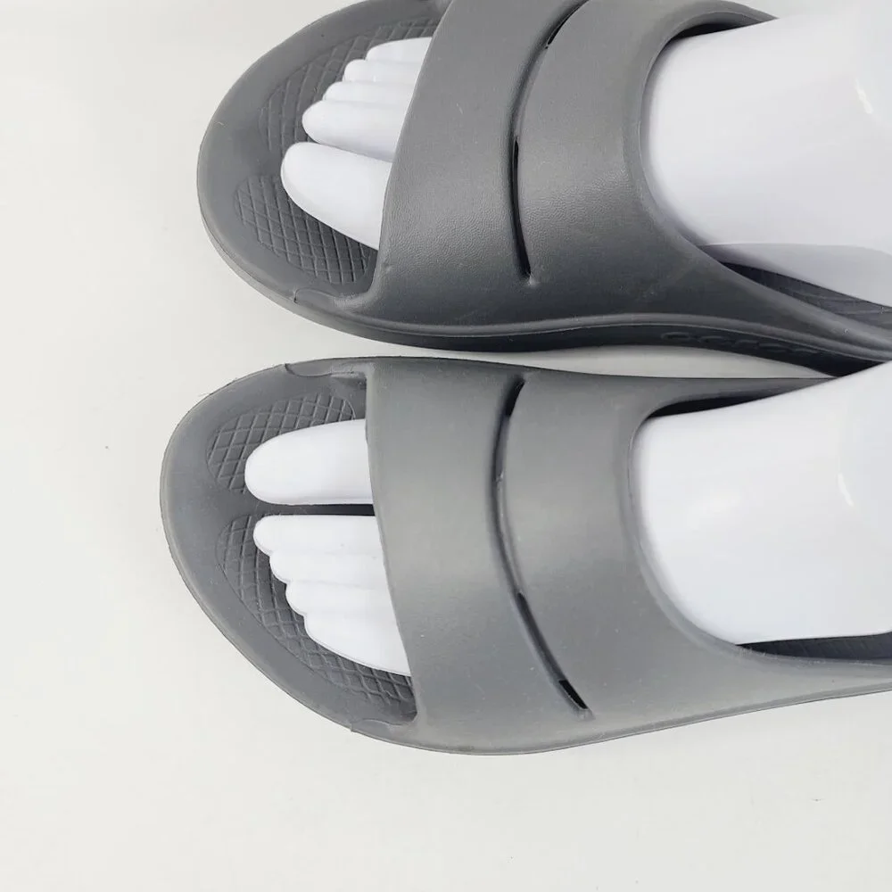 OOFOS Men's‎ Gray Ooah Recovery Rubber Slip-On Casual Slide Sandal Size 8